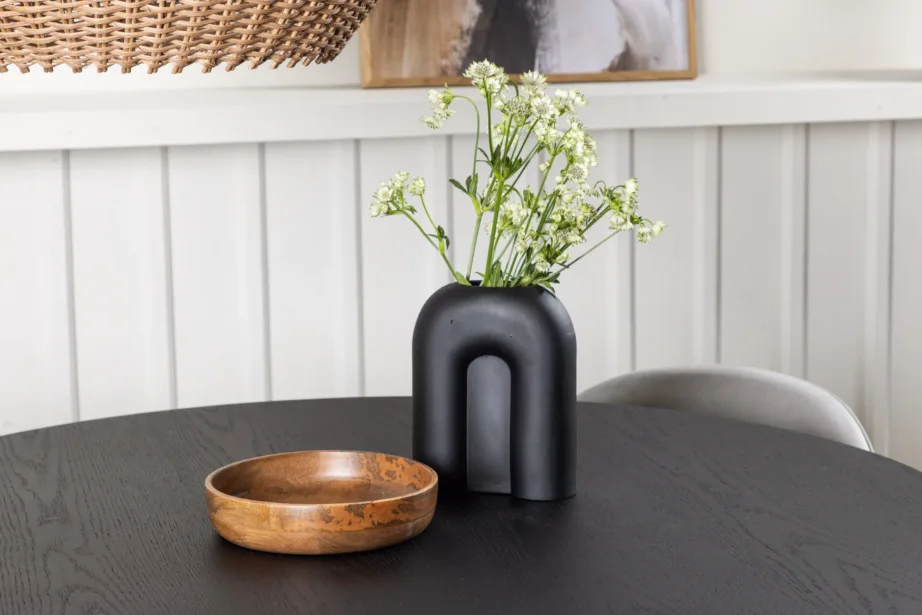 Ümmargune söögikomplekt Bootcut – must laud ja hallid velvettoolid, GR22869 – 10