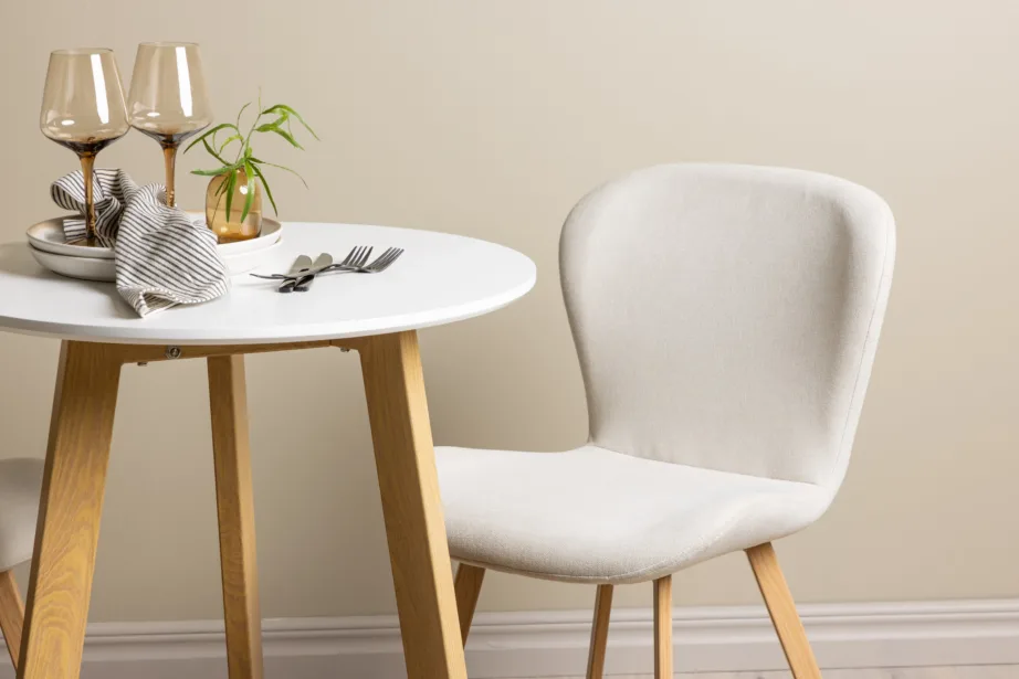 Ümmargune söögikomplekt Leonora laud ja Lilja toolid (valge MDF, beež polüester, ø65cm), GR23503 – 9