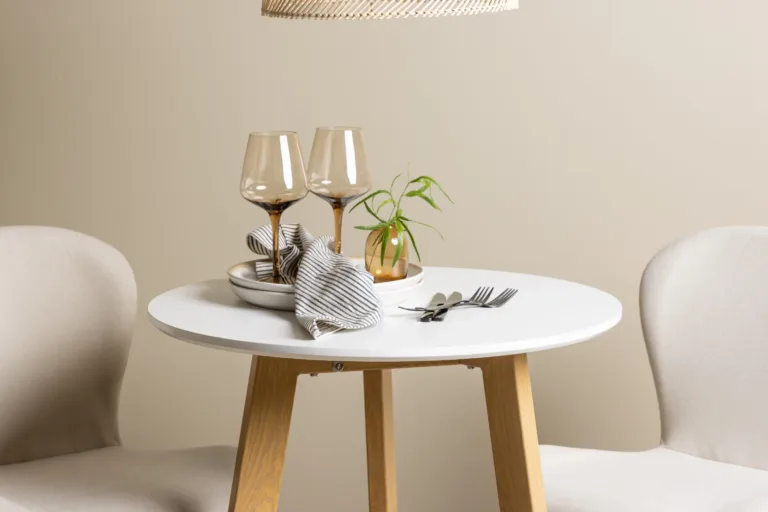 Ümmargune söögikomplekt Leonora laud ja Lilja toolid (valge MDF, beež polüester, ø65cm) - GR23503