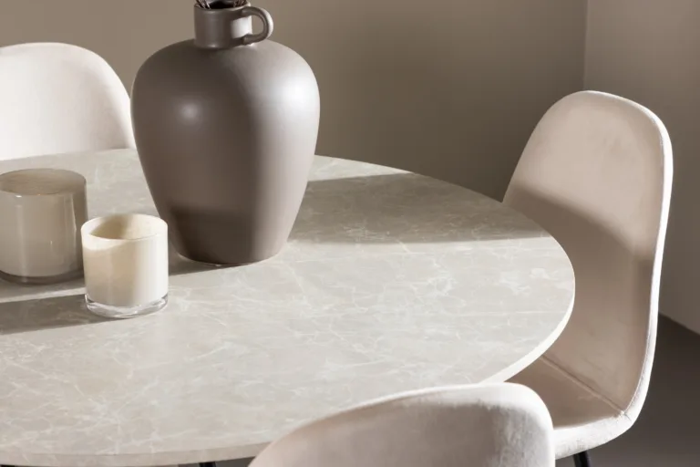 Ümmargune söögikomplekt Lycke laud ja 4 beeži velvetkattega Polar tooli (MDF, ø110 cm) - GR24387