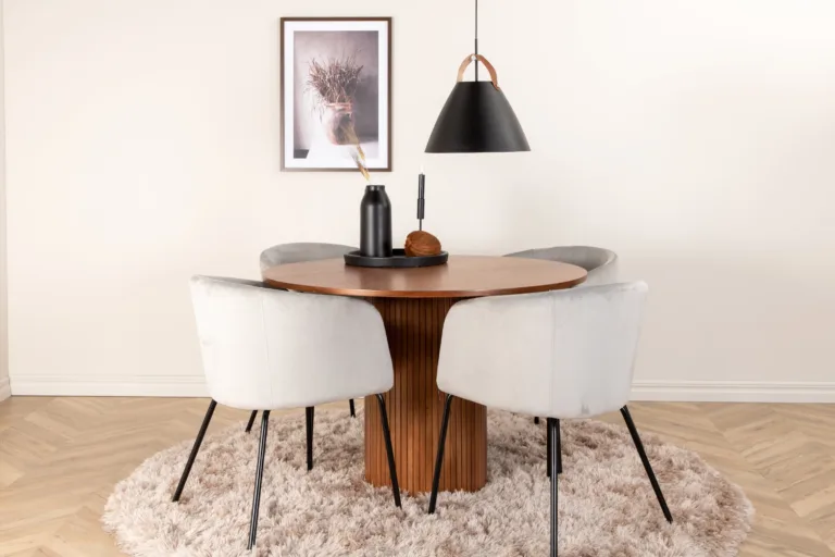 Ümmargune söögilauakomplekt Bianca (pähklitoon, 4 helehalli samettooli Berit) - GR22488