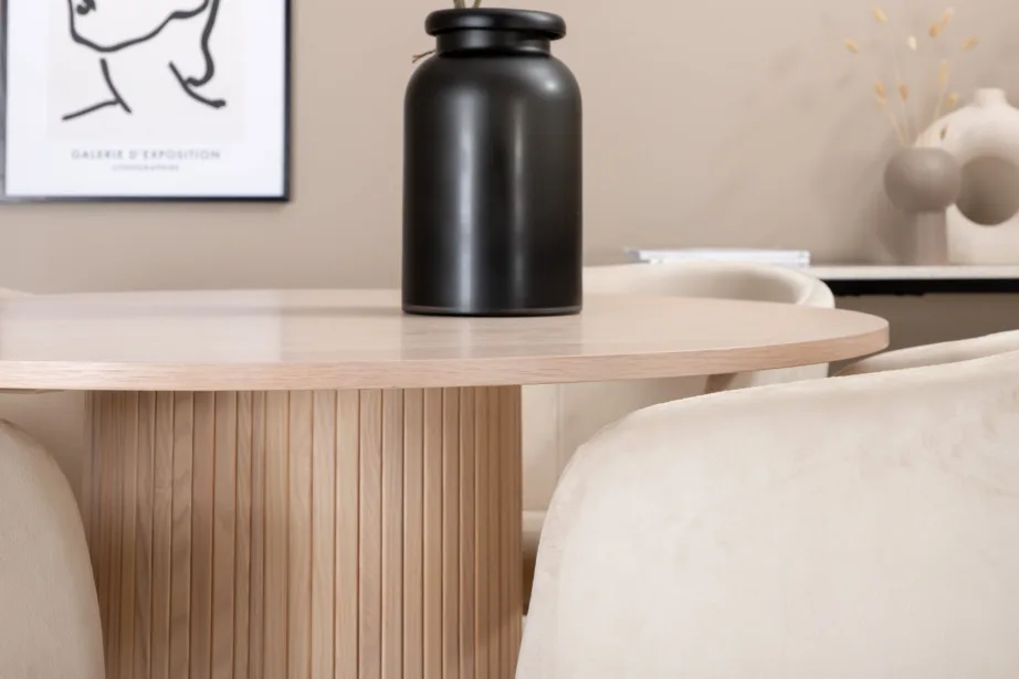 Ümmargune söögilauakomplekt Bianca valge peitsiga lauaga ja 4 beeži Berit velvetist tooliga, GR22206 – 7