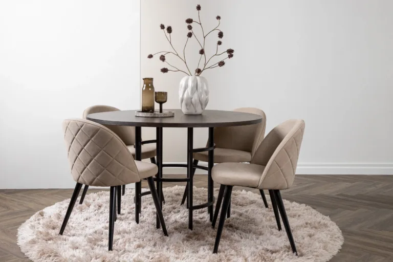 Ümmargune söögilauakomplekt Copenhagen (mokka MDF, must teras, 4 beeži tooli) - GR22845