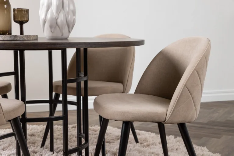 Ümmargune söögilauakomplekt Copenhagen (mokka MDF, must teras, 4 beeži tooli) - GR22845