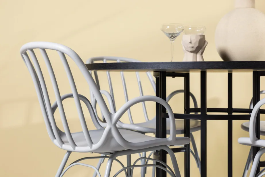 Ümmargune söögilauakomplekt Copenhagen musta MDF lauaga ja helehallide Dyrön toolidega, GR23215 – 9