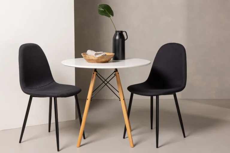 Ümmargune söögilauakomplekt Danburi (valge MDF, mustad polsterdatud toolid) - GR22918