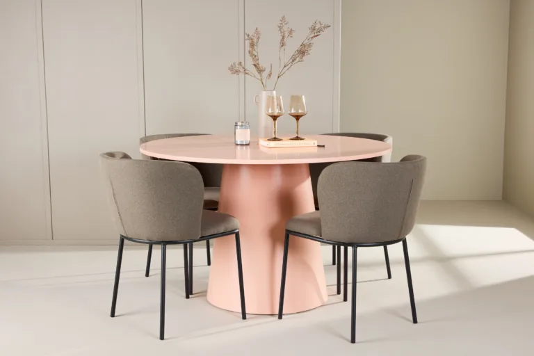 Ümmargune söögilauakomplekt Lanzo virsikutooni MDF laud 120 cm ja 4 pruuni polüesterlinase kattega tooli Edina - GR24696