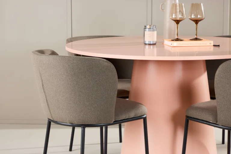 Ümmargune söögilauakomplekt Lanzo virsikutooni MDF laud 120 cm ja 4 pruuni polüesterlinase kattega tooli Edina - GR24696