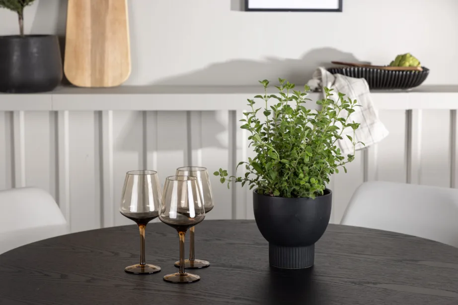 Ümmargune söögilauakomplekt Olivia, must MDF laud ja Night toolid, pruun samet, GR23825 – 11