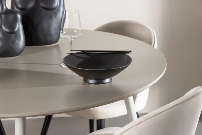 Ümmargune söögilauakomplekt Plaza (beež MDF laud, 4 velvetkangaga tooli) - GR24414