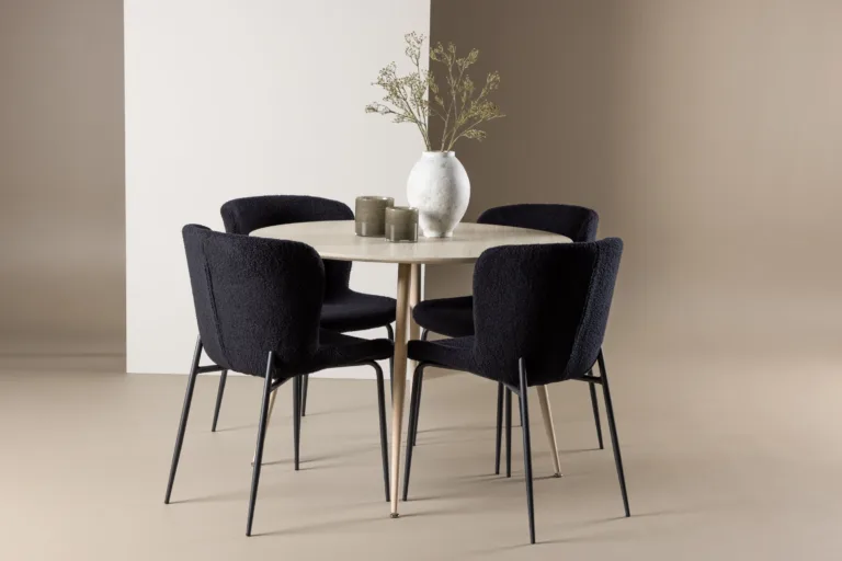 Ümmargune söögilauakomplekt Plaza (valge peits, 100 cm) ja mustad polsterdatud söögitoolid Modesto (4 tk) - GR24476