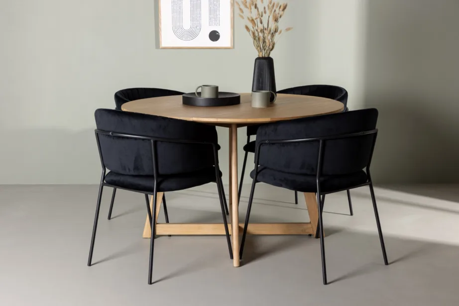 Ümmargune söögilauakomplekt Yakidon, pruun kummipuit, mustad sametkattega Selma toolid, GR23884 – 4