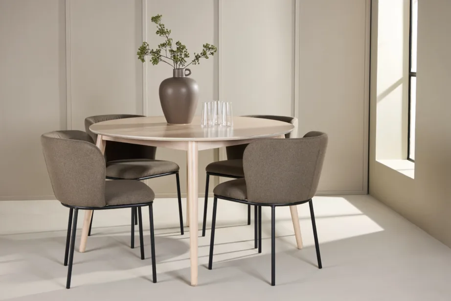 Ümmargune söögilauakomplekt: valge peitsiga laud 120 cm ja 4 pruuni kangaga tooli (Flora & Edina), GR24720 – 8