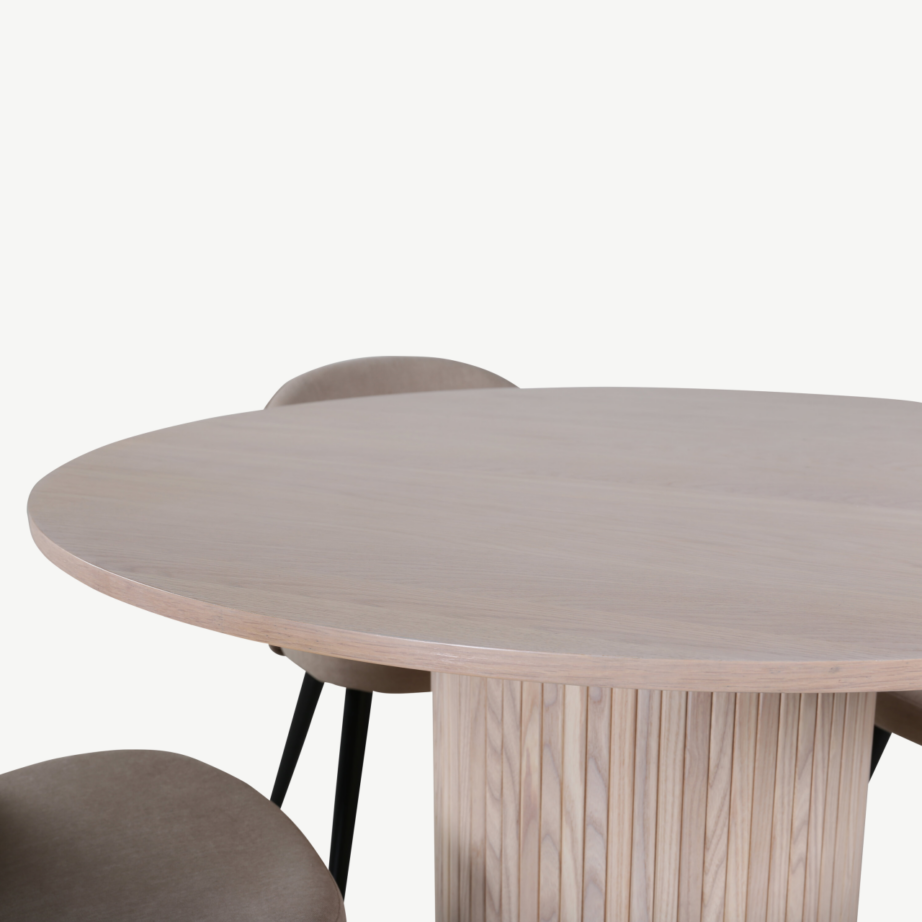 Ümmargune söögilaud Bianca valge peitsiga, 4 beeži Velvet-tooli, GR22208 – 8