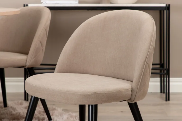 Ümmargune söögilaud Bianca valge peitsiga, 4 beeži Velvet-tooli - GR22208