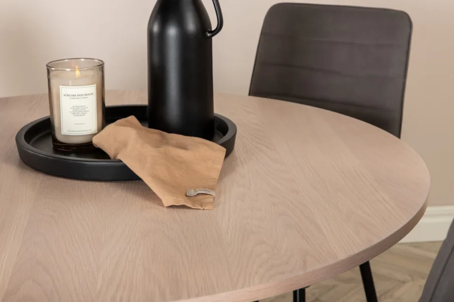 Ümmargune söögilaud Bianca valge peitsiga, 4 musta sametist tooliga, GR22475 – 7