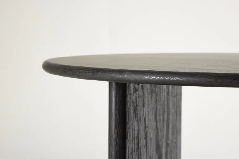 Ümmargune söögilaud Björholmen (must MDF, ø120 cm, FSC-sertifikaat) - 61784-100