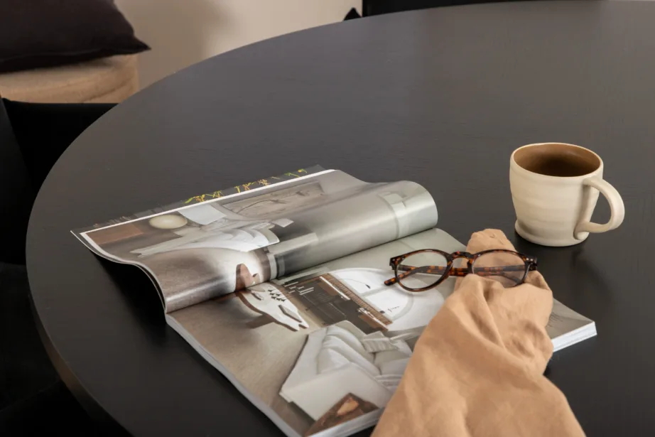 Ümmargune söögilaud Copenhagen musta viimistlusega ja Petra sametist söögitoolid (6 tk), 140 cm, GR22286 – 7