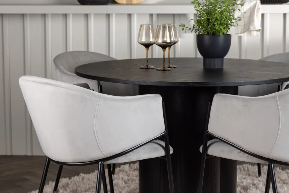 Ümmargune söögilaud Olivia koos nelja halli velvetkattega Evelina tooliga, GR23839 – 5