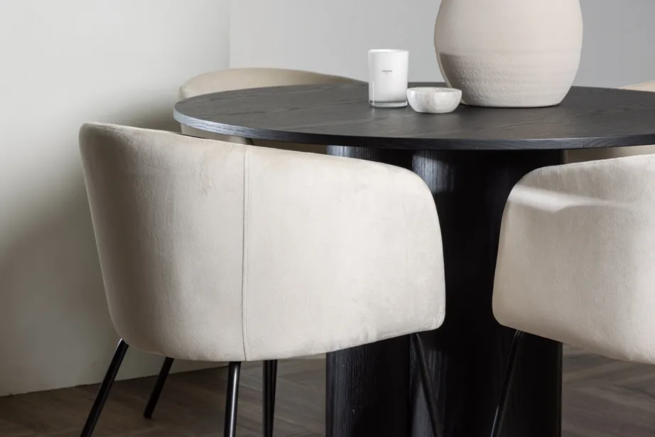 Ümmargune söögilaud Olivia musta MDF-plaadiga ja 4 beeži sametkattega tooli, GR22890 – 9