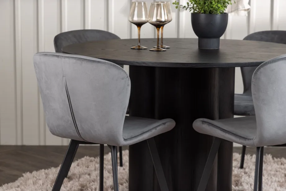 Ümmargune söögilaud Olivia musta viimistlusega ja hallid polsterdatud Lilja toolid, GR23840 – 5
