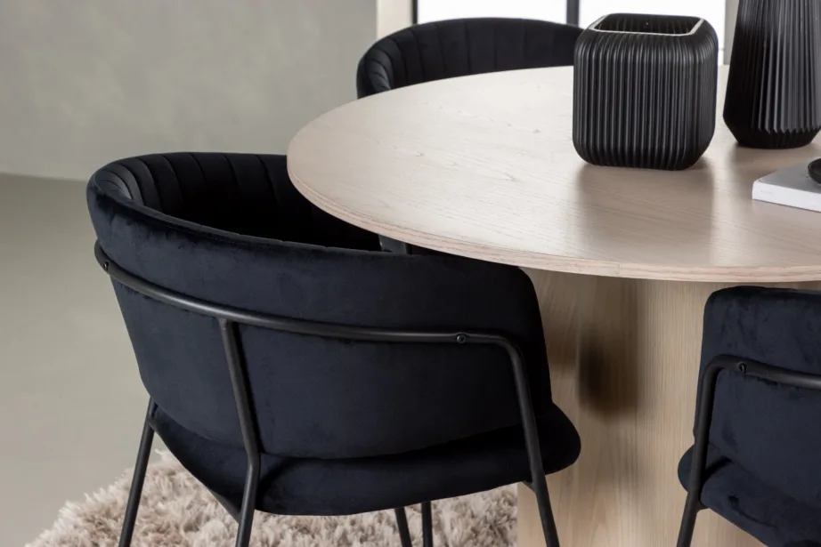 Ümmargune söögilaud Olivia valge peitsiga ja must samettool Selma, GR23808 – 5