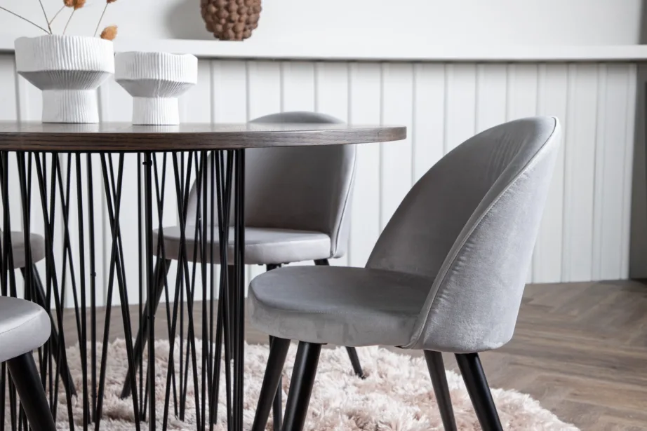 Ümmargune söögilaud Stone ja sametist söögitoolid (mokkatoon, helehall velvet), GR22842 – 9