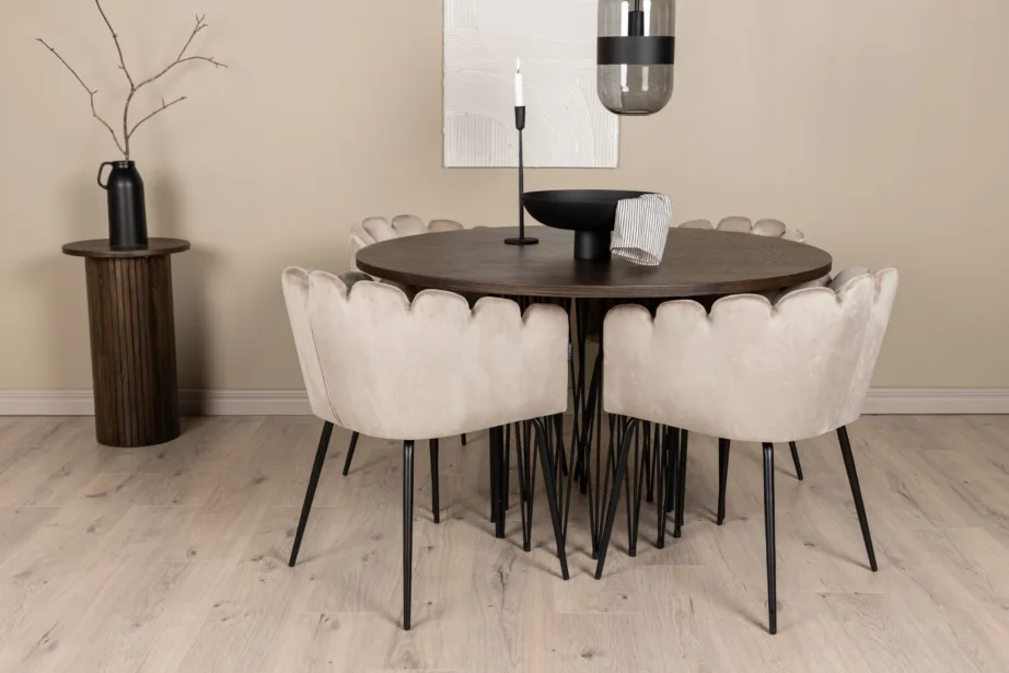 Ümmargune söögilaud Stone mokka viimistlusega ja Limhamni beež samettoolid, GR23025 – 8