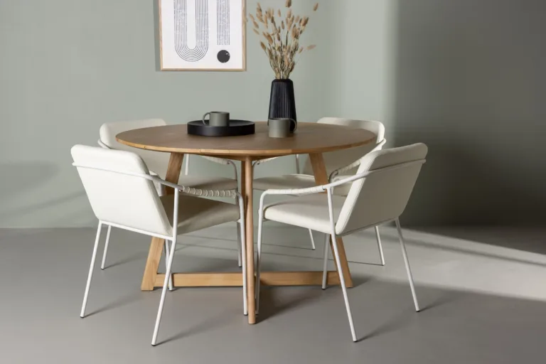 Ümmargune söögilaud Yakidon ja beežid stiiltoolid Tvist (MDF, kummipuu, Ø120 cm) - GR23875