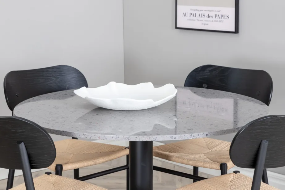 Ümmargune terazzo söögilaud Razzia ja musta raamiga rattanist Polly toolid (4 tk), GR24025 – 4