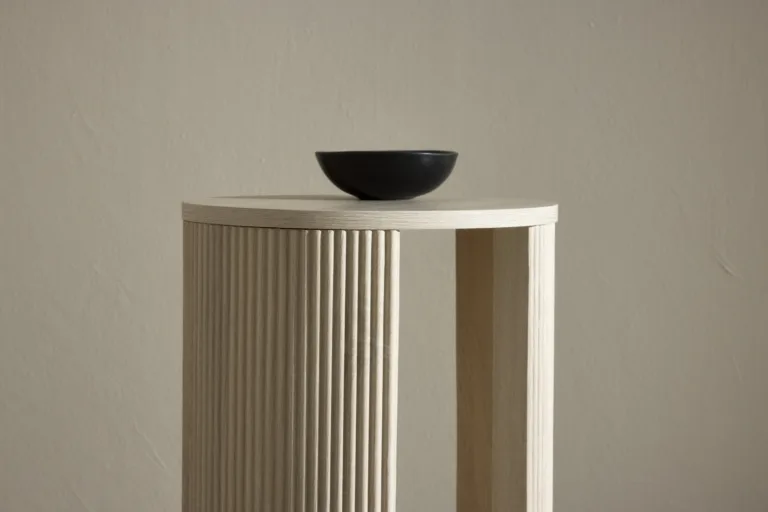 Ümmargune valge abilaud Bristol (MDF, valge peits, ø40×52 cm) - 62054-130