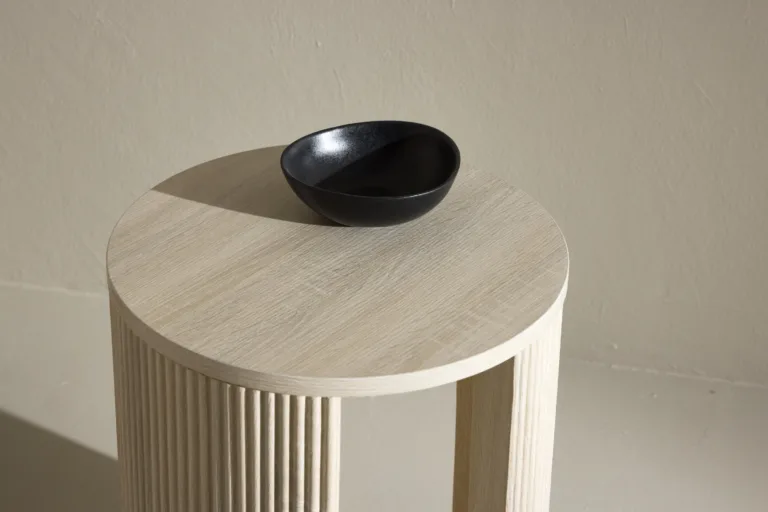Ümmargune valge abilaud Bristol (MDF, valge peits, ø40×52 cm) - 62054-130