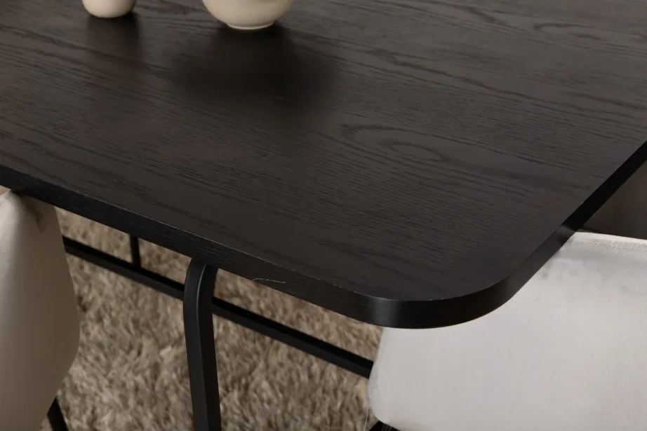 Uno ristkülikukujuline söögilaua komplekt, pähklispoon ja mustad polüestertoolid (6 tk), GR22146 – 69