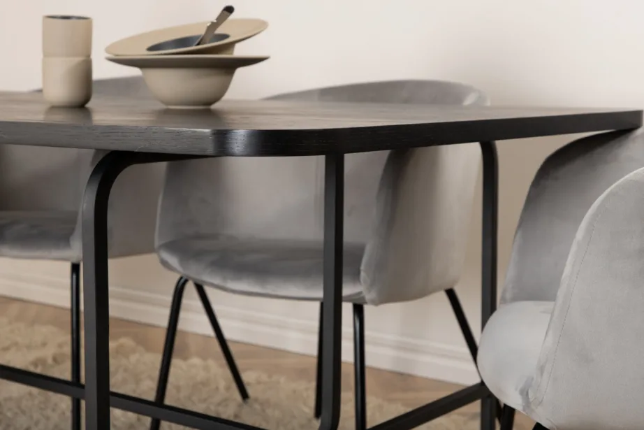 Uno ristkülikukujuline söögilaua komplekt, pähklispoon ja mustad polüestertoolid (6 tk), GR22146 – 70