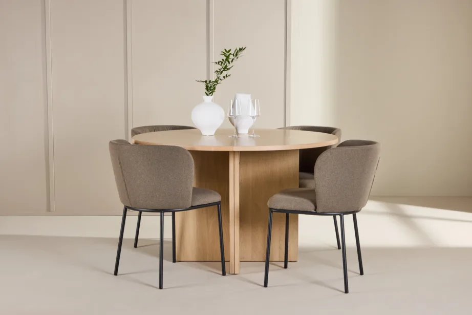 Valge ümmargune pikendatav söögilauakomplekt Strada laud ja 4 pruunikat Edina tooli (Strada & Edina kollektsioon), GR24739 – 8