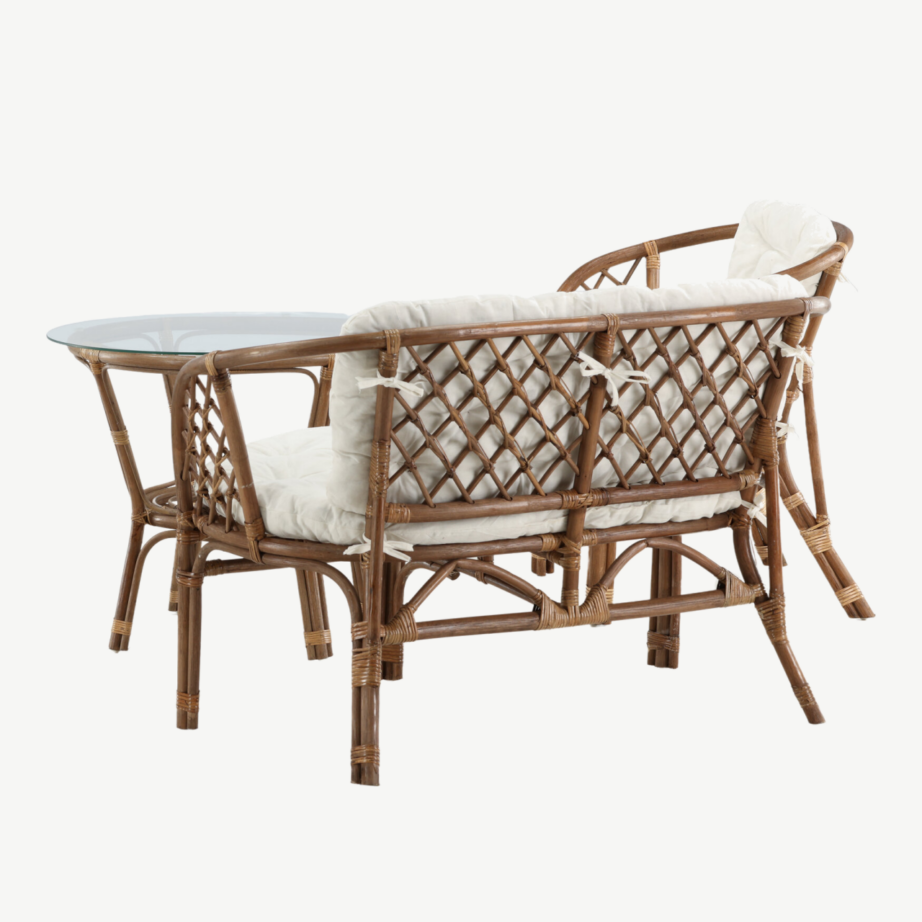 Wera rotangist lounge-komplekt: tume pähkel kaheistmeline diivan, 2 tugitooli ja ümmargune klaaslauake valgete patjadega, 2572-6011 – 11