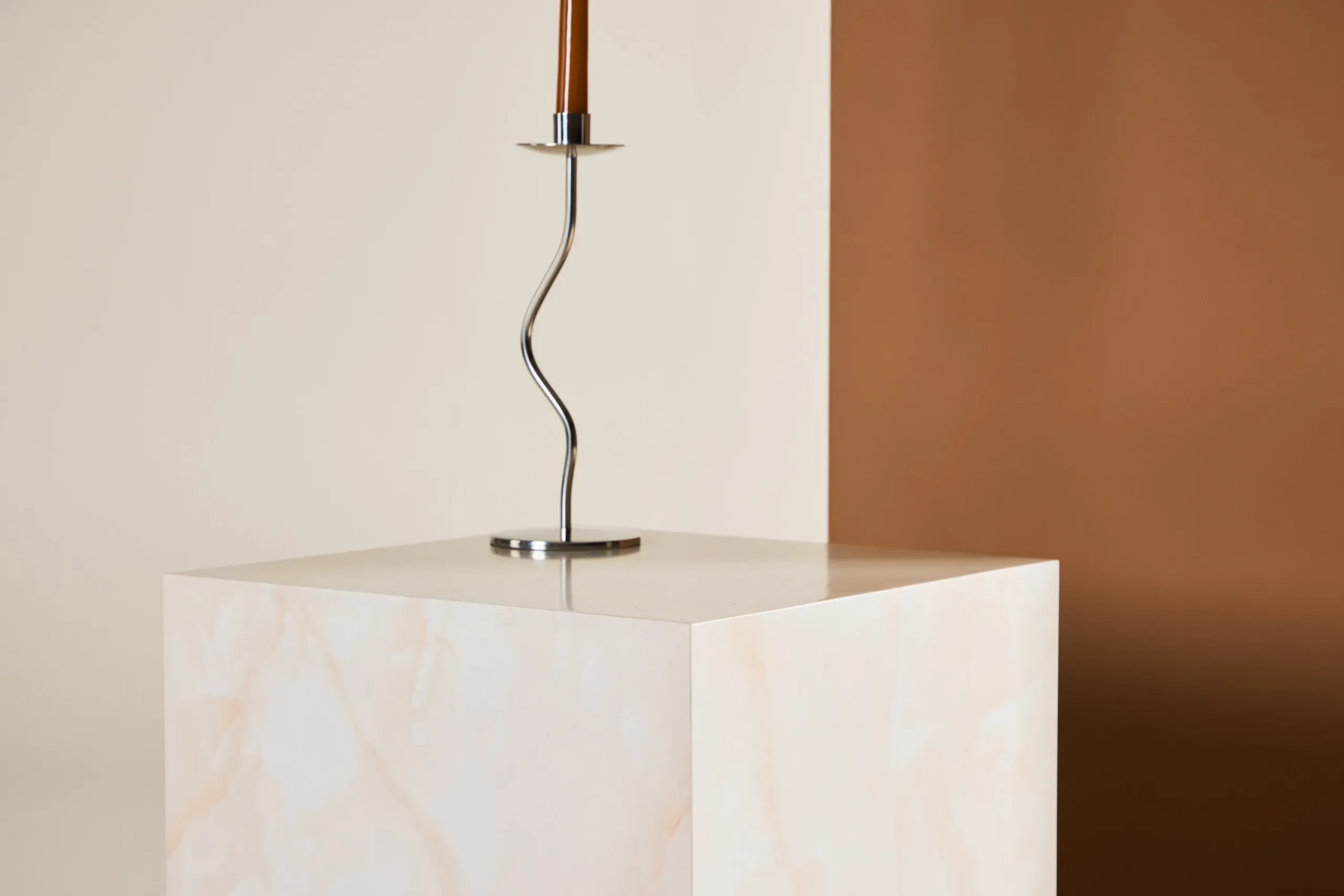 Helekollase marmorimustriga diivanilaud York, MDF, 40 × 40 × 45 cm - 61290-151