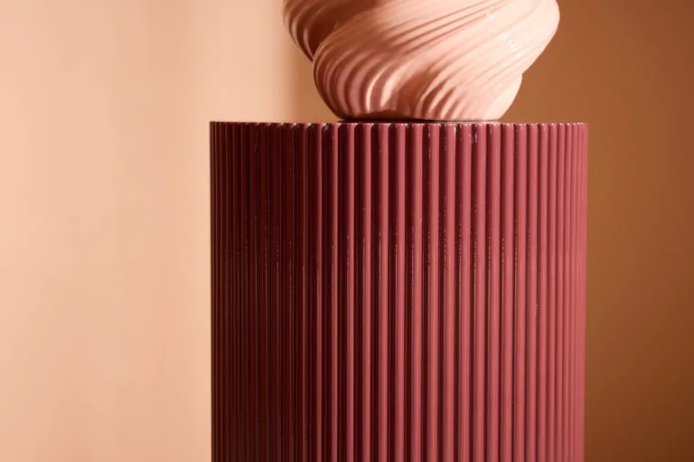 Soonilise pinnaga burgundiapunane MDF abilauake Lenox - 61291-152