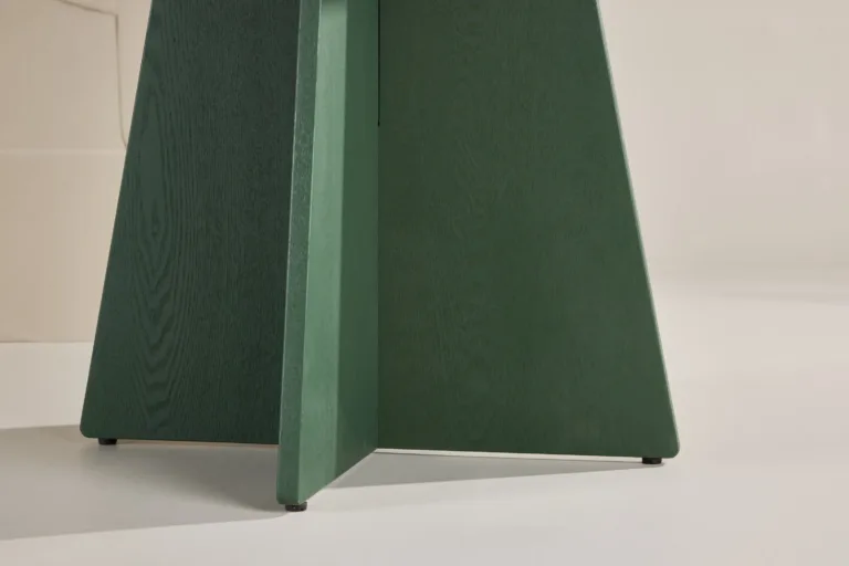 Oliiviroheline ümmargune söögilaud Bootcut, ø110 cm (MDF) - 61826-116