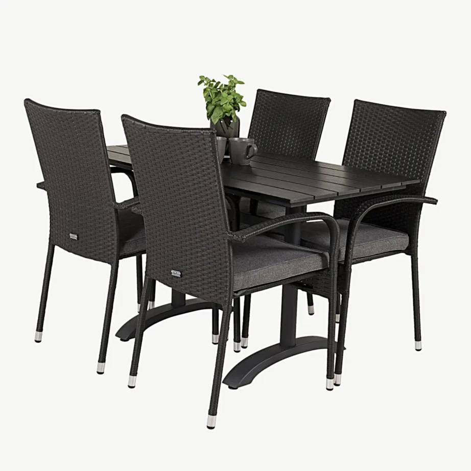 Denveri must aiakomplekt: ristkülikukujuline laud puitplastkomposiidist ja 4 virnastatavat Anna tehisrotangtooliga, GR18212 – 4