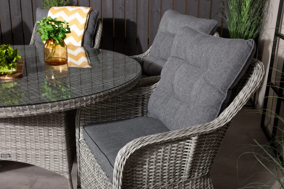 Volta ümmargune punutud aiamööblikomplekt (klaasplaadiga, laud ø150 cm, hall, 6 tugitooli patjadega), GR18302 – 7