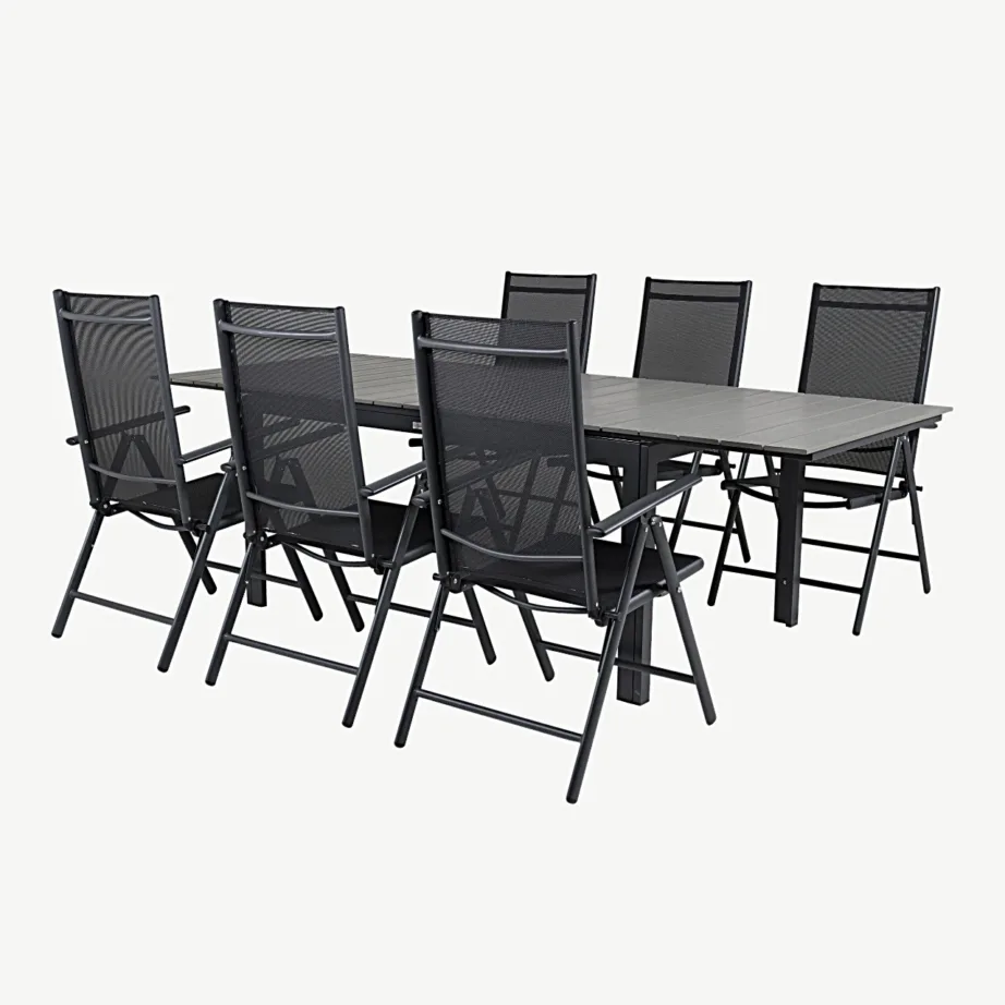 Levels ristkülikukujuline hall aiamööblikomplekt puitplastkomposiidist lauaplaadi ja mustade kokkupandavate toolidega, GR18571 – 3