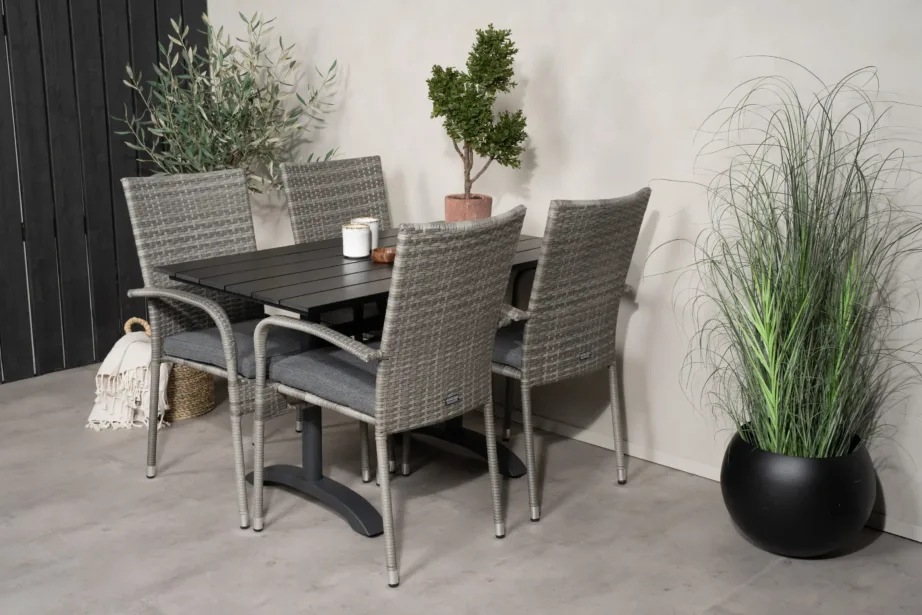 Denveri ristkülikukujuline aiakomplekt (mustast puitplastkomposiidist laud ja hallid punutud toolid), GR18610 – 6