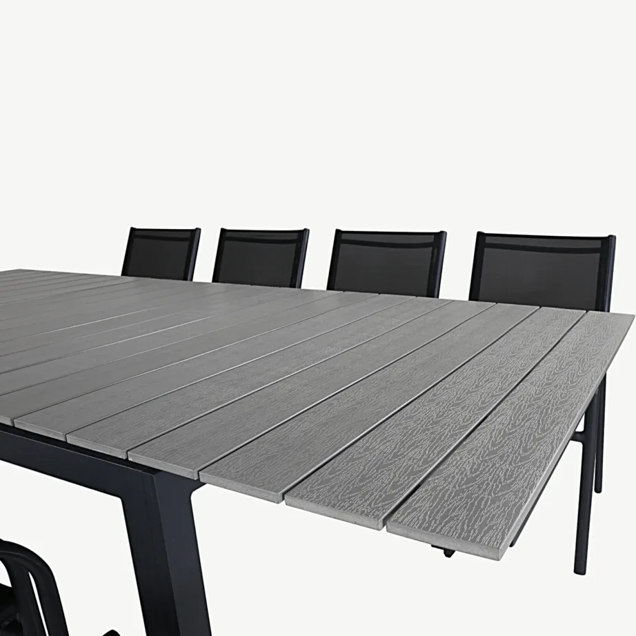 Levels ristkülikukujuline hall aiamööbli komplekt (WPC lauaplaat, mustad alumiiniumraamiga virnastatavad toolid), GR18619 – 4