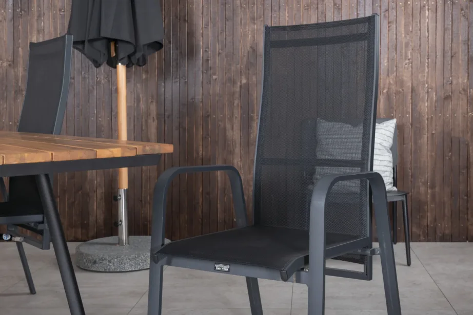 Akaatsiapuust söögilaud Chan ja mustad Copacabana lamamistoolid (aiakomplekt, 200 cm), GR21467 – 9