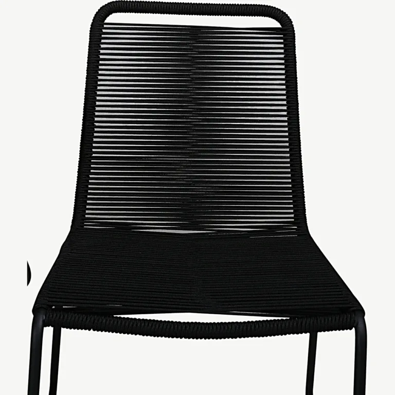 Akaatsiapuidust söögilaud Chan ja mustad Lindos aiatoolid – aiamööbli komplekt (200 cm, terasraam) - GR21470