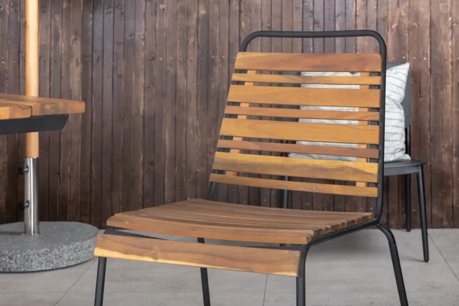 Akaatsiapuidust ja musta terasraamiga õuesöögikomplekt Chan (laud 200 cm ja toolid), GR21473 – 8