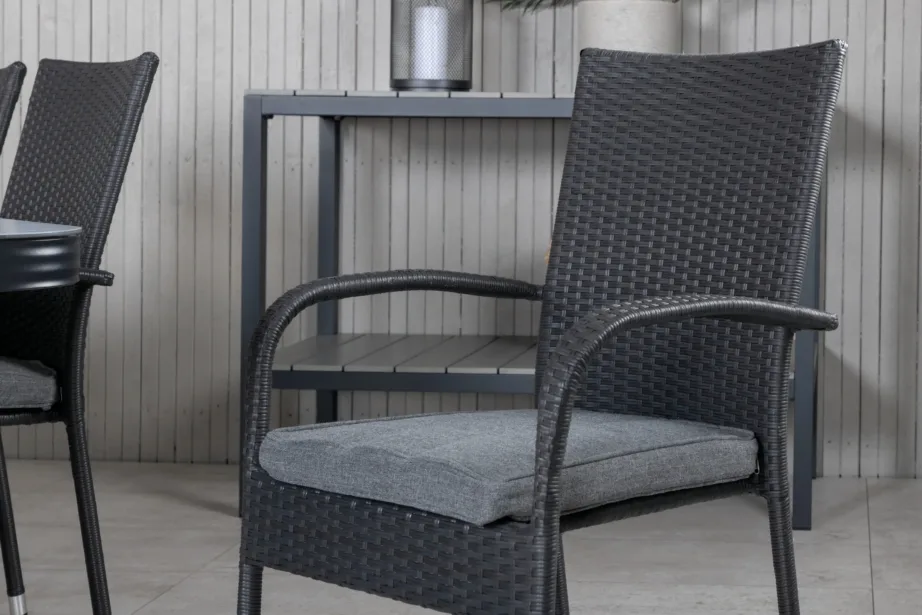 Virya ristkülikukujuline musta raamiga aiakomplekt, hall mattklaasist laud ja 6 musta rotangtooliga, GR21556 – 7