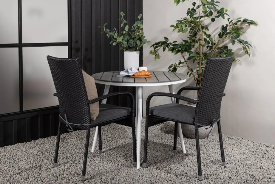 Ümmargune õuesöögigrupi komplekt Break – hall WPC laud, valged alumiiniumjalad ja mustad kunstrotangist toolid, GR22682 – 8