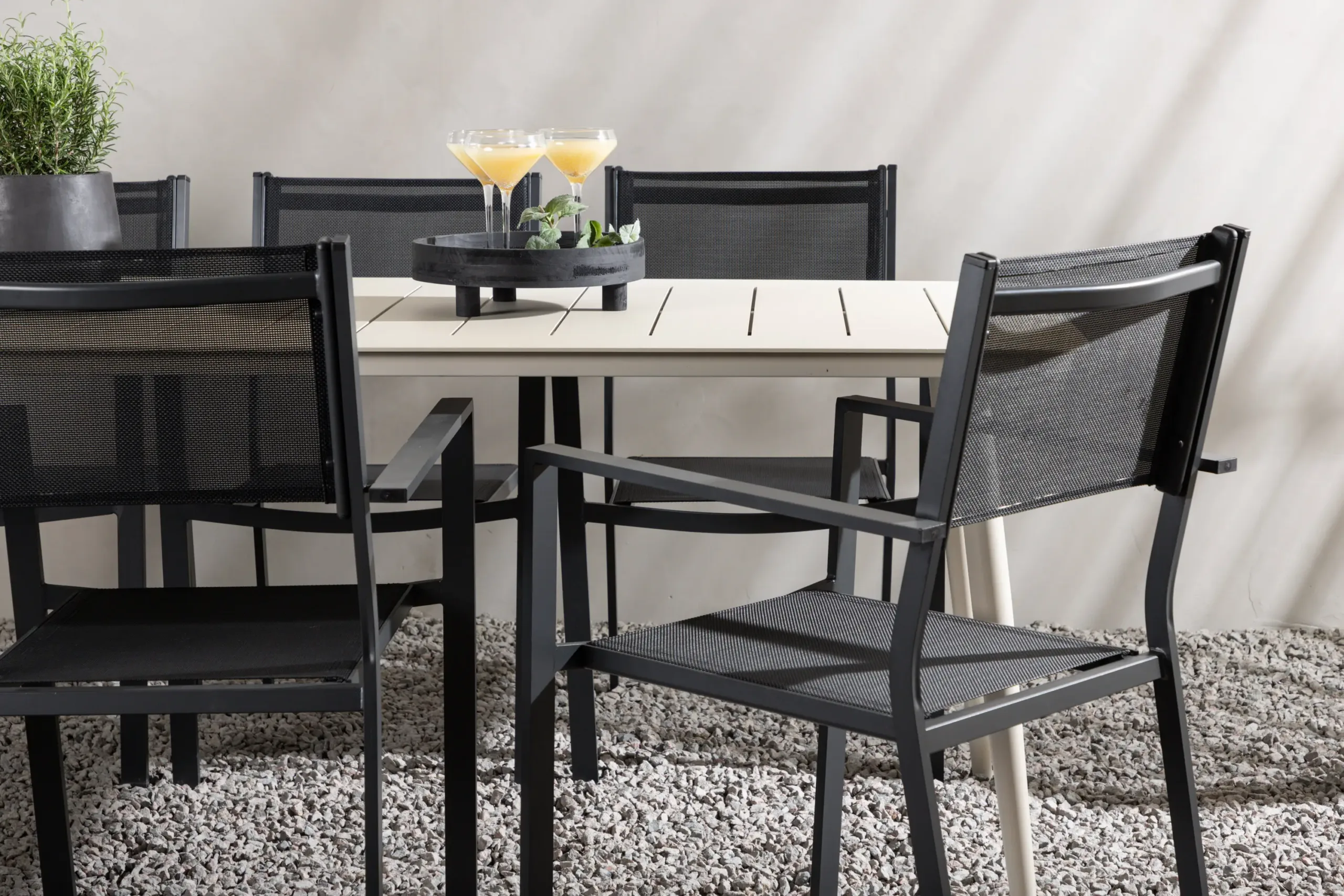 Beežist alumiiniumist aiamööbli komplekt: Lina söögilaud ja Copacabana toolid (6 tk), 200 x 90 cm - GR22734